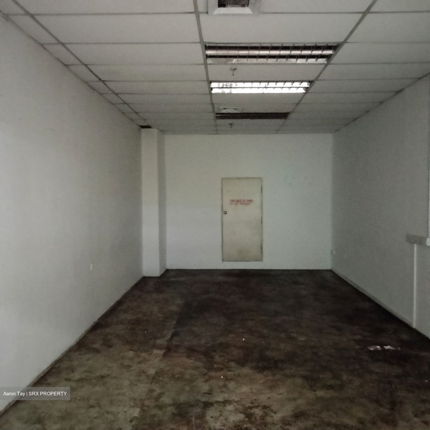 Lucky Plaza (D9), Retail #553730141